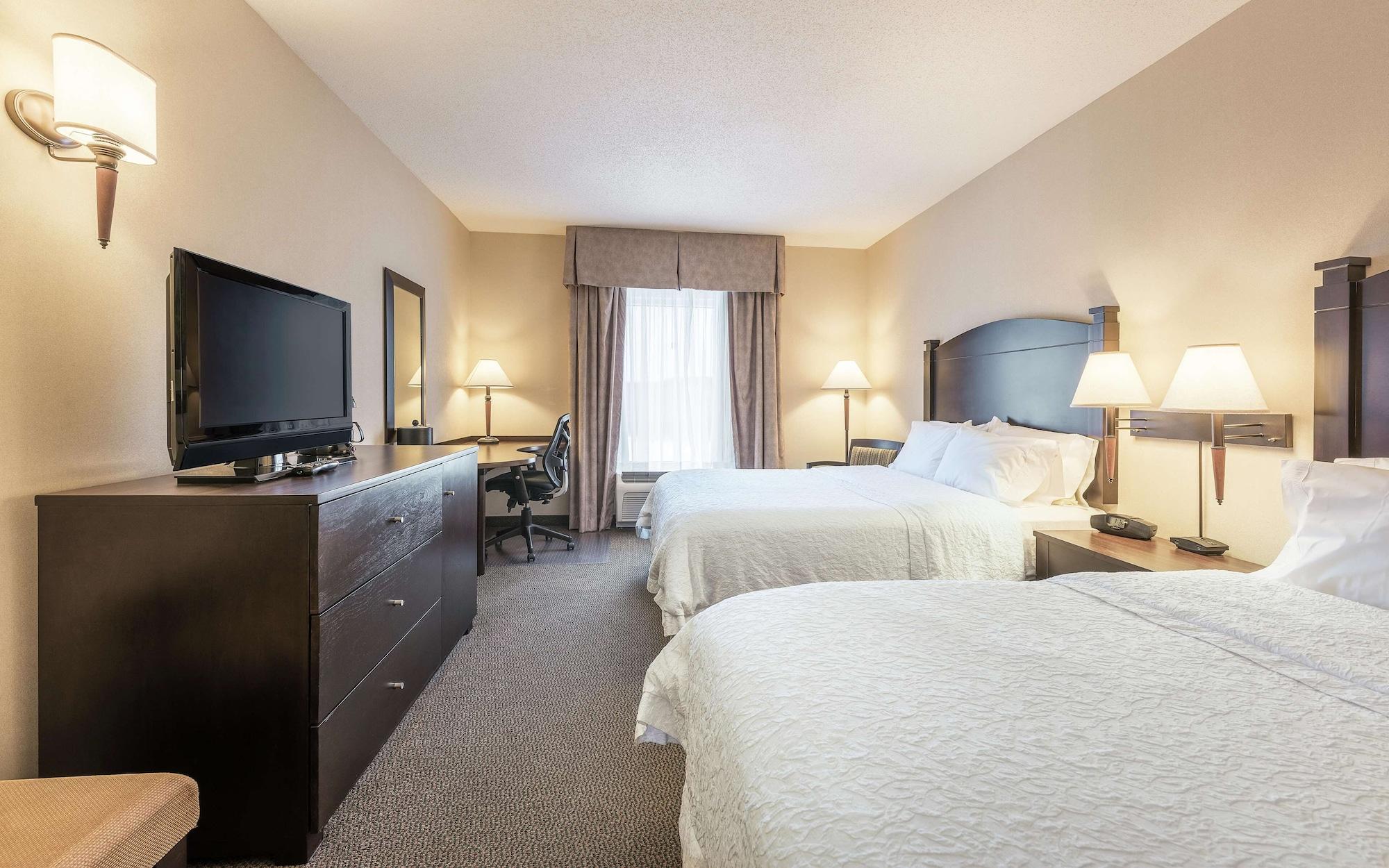 Hampton Inn & Suites By Hilton Moncton Exterior foto