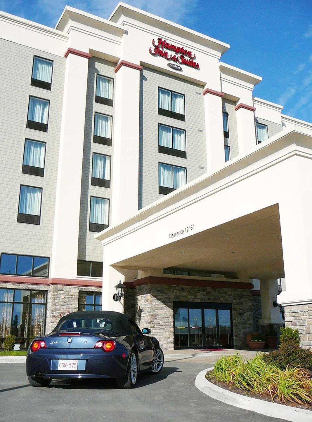Hampton Inn & Suites By Hilton Moncton Exterior foto