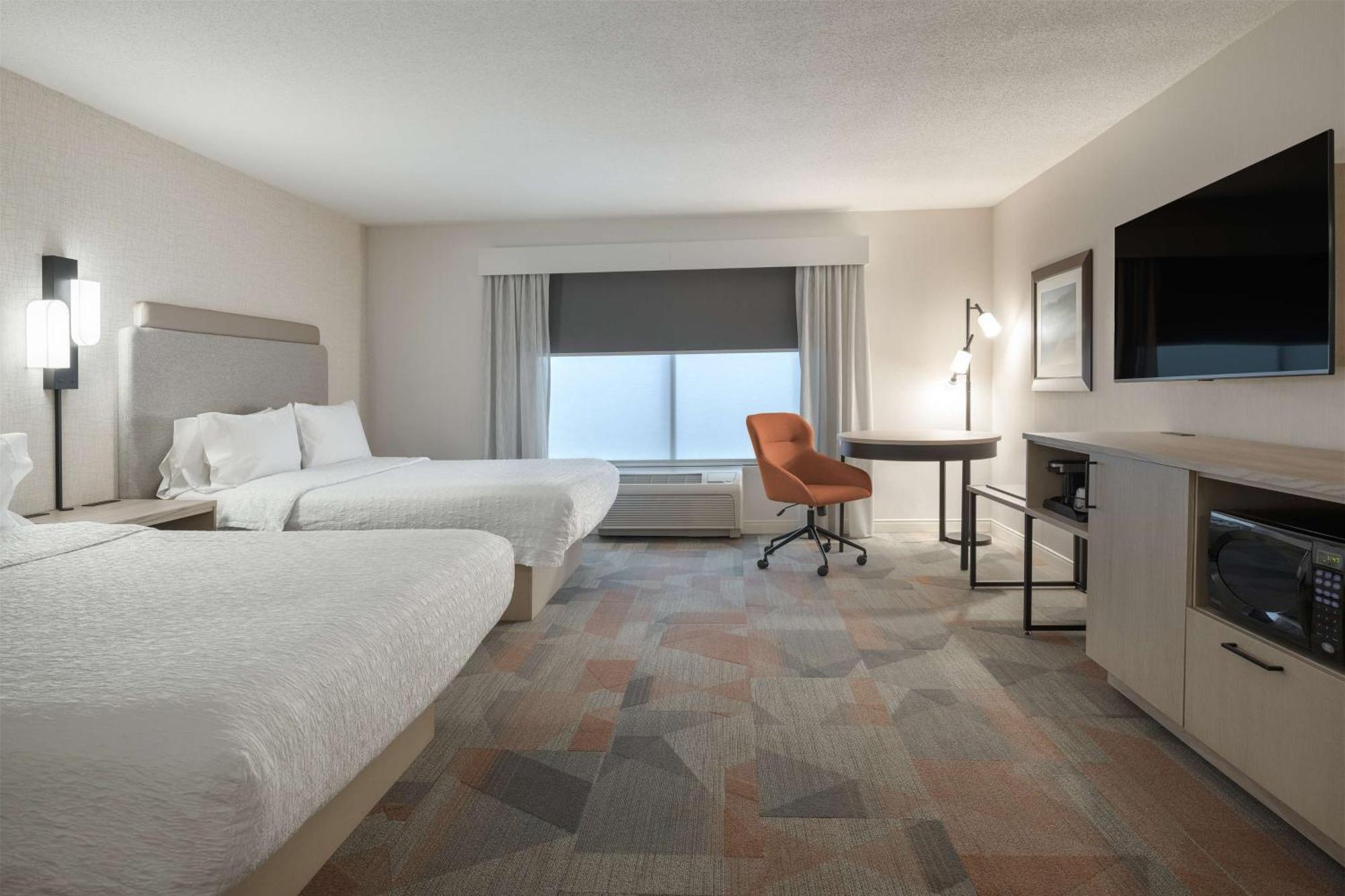 Hampton Inn & Suites By Hilton Moncton Exterior foto