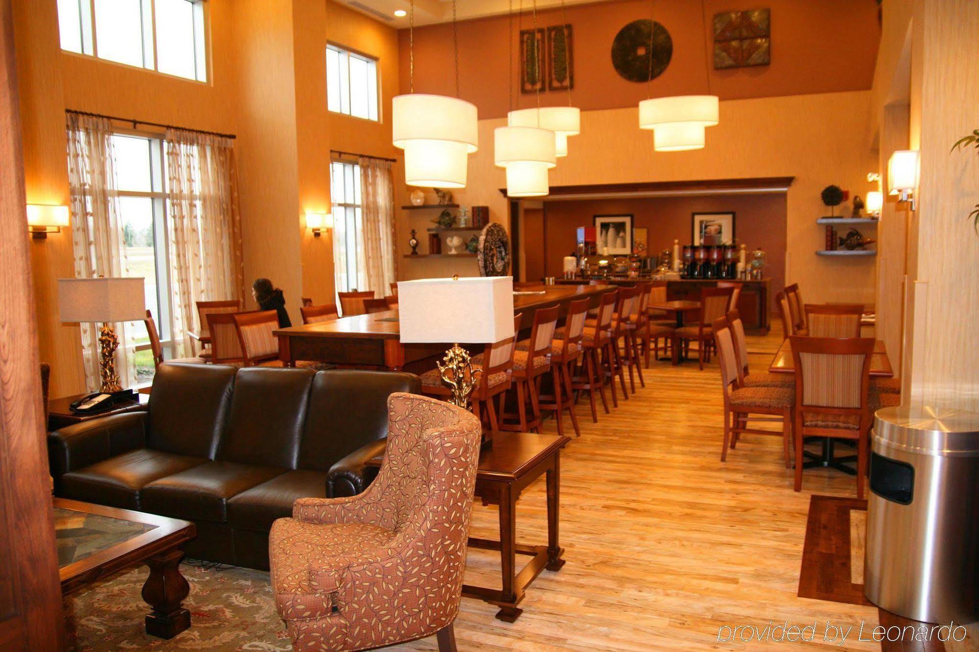 Hampton Inn & Suites By Hilton Moncton Einrichtungen foto